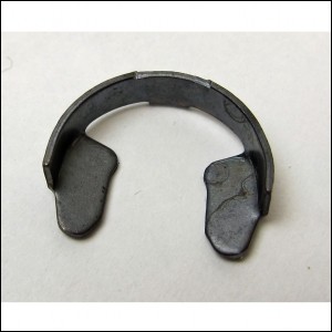 Retaining clip-Ford driven speedo gear, T-5